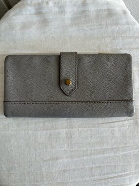 Fossil Lainie Multifunction Clutch Wallet in Grey